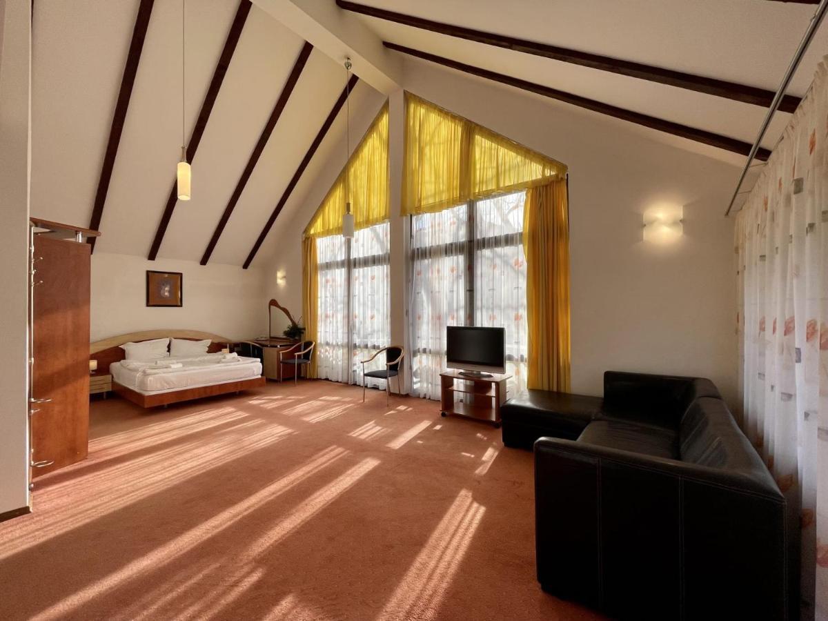 Vila Condor Poiana Brasov Exteriör bild