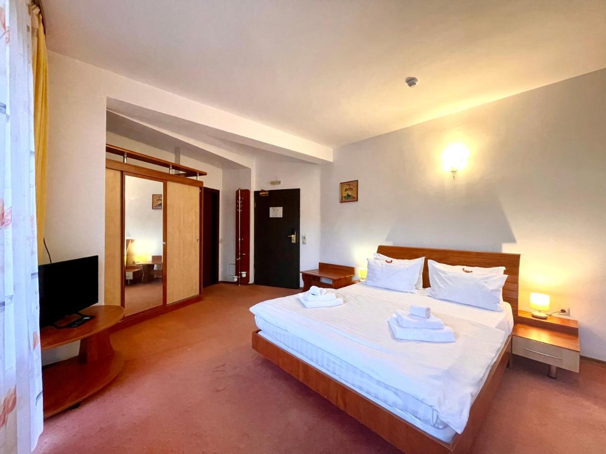 Vila Condor Poiana Brasov Exteriör bild