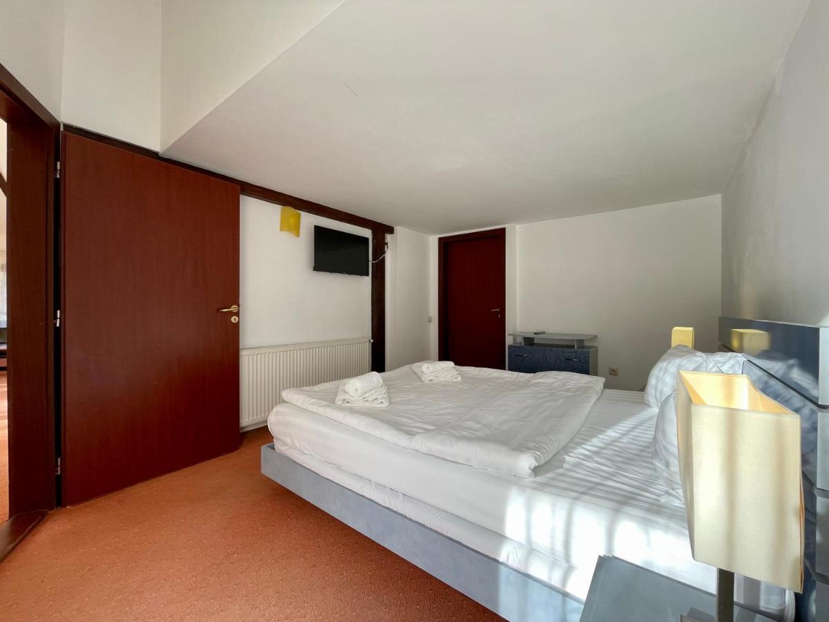 Vila Condor Poiana Brasov Exteriör bild
